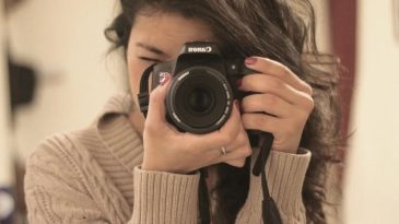 Unique Photo Poses for Girl