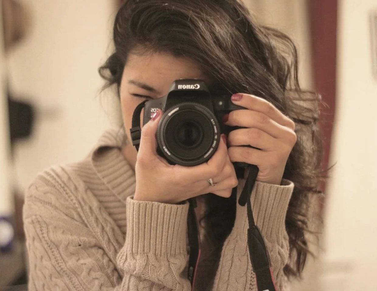 Unique Photo Poses for Girl