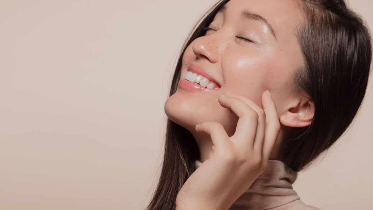 7 Essential Skincare Tips to Achieve Korean Glass Skin This Summer