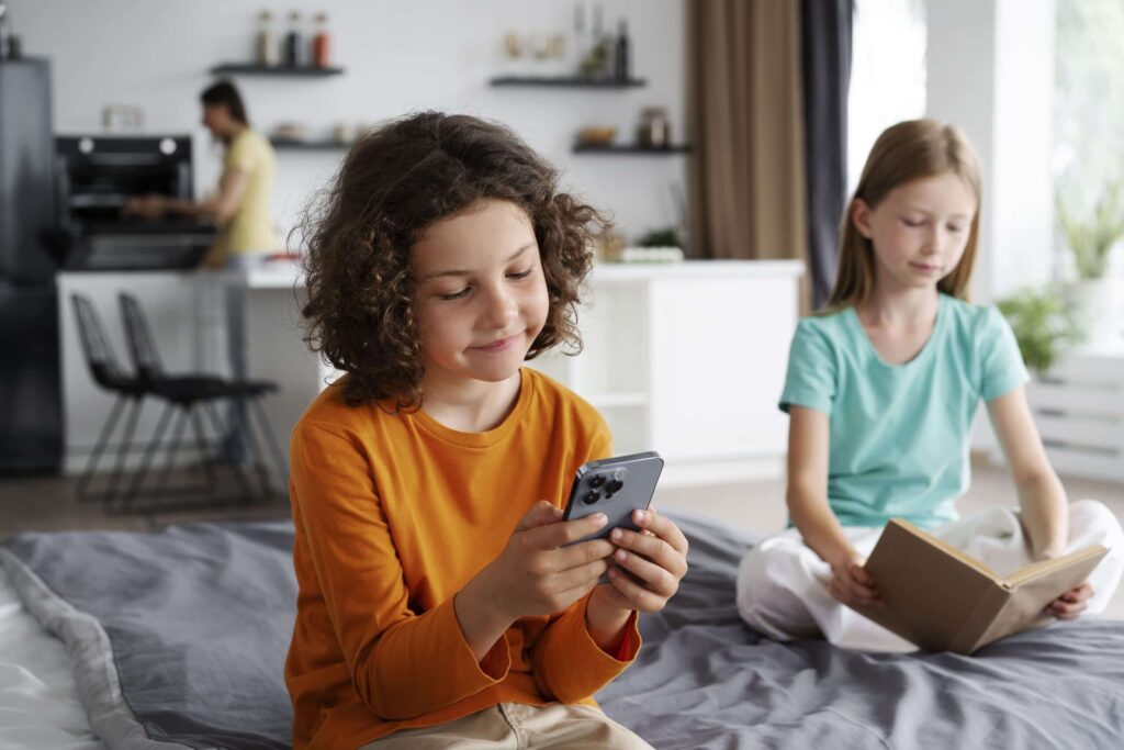 How to Avoid Mobile Addiction and Reduce Screen Time in Daily Life