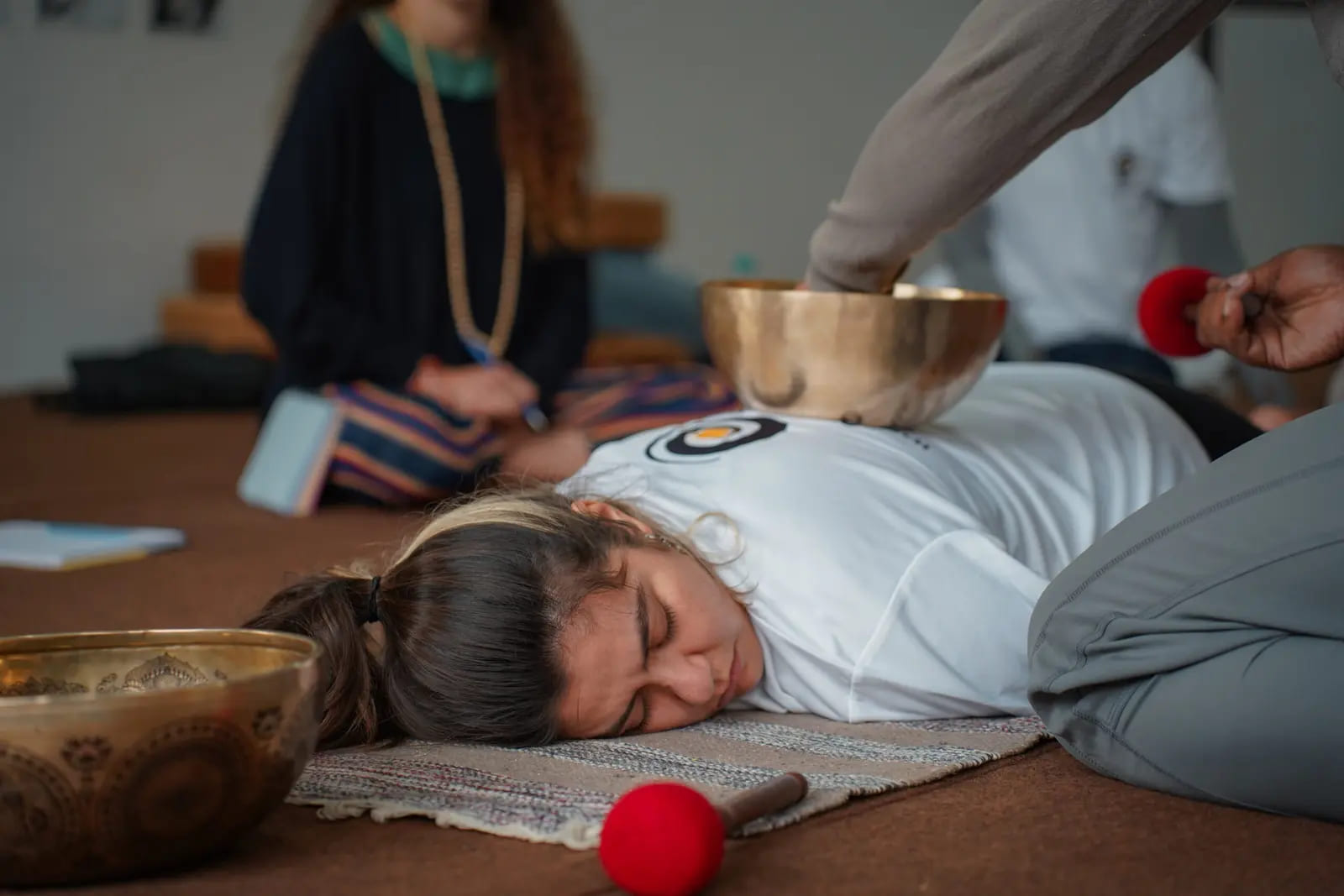 Beyond Yoga: Why “Gong Baths” and “Vedic Breathwork” Are the New Corporate Stress-Busters